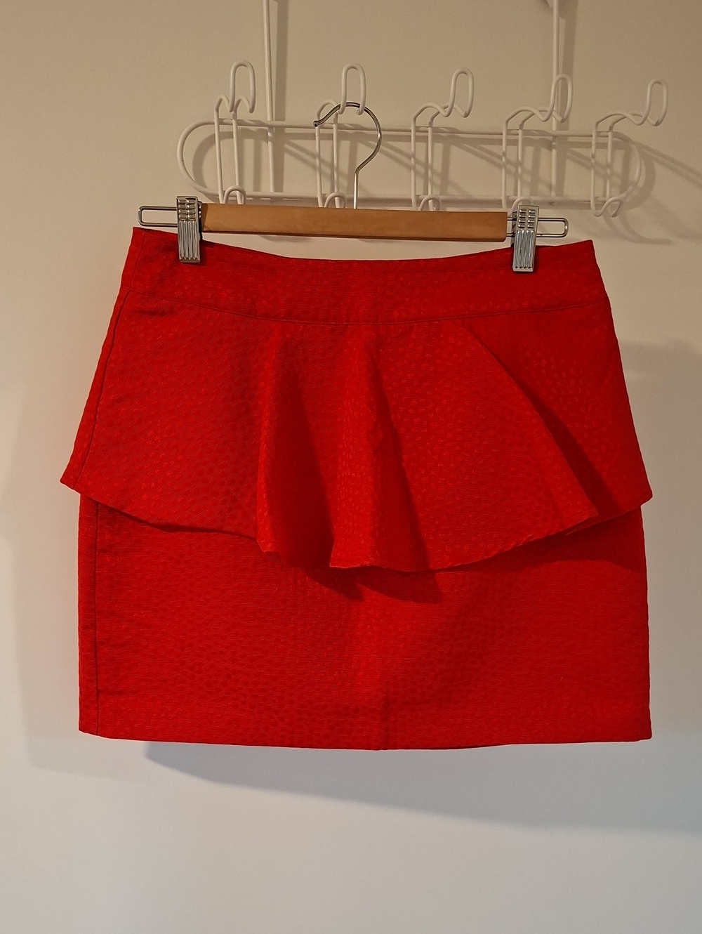 Silence & Noise Vibrant Red Textured Peplum-detail Mini Skirt (Size US 8)